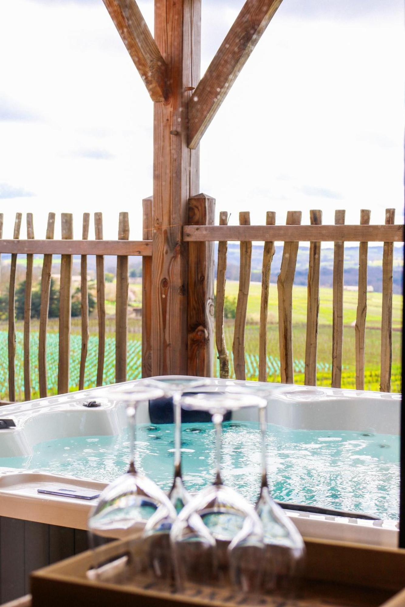 Le Domaine De La Tour Des Vents Bed and Breakfast Bergerac Eksteriør billede