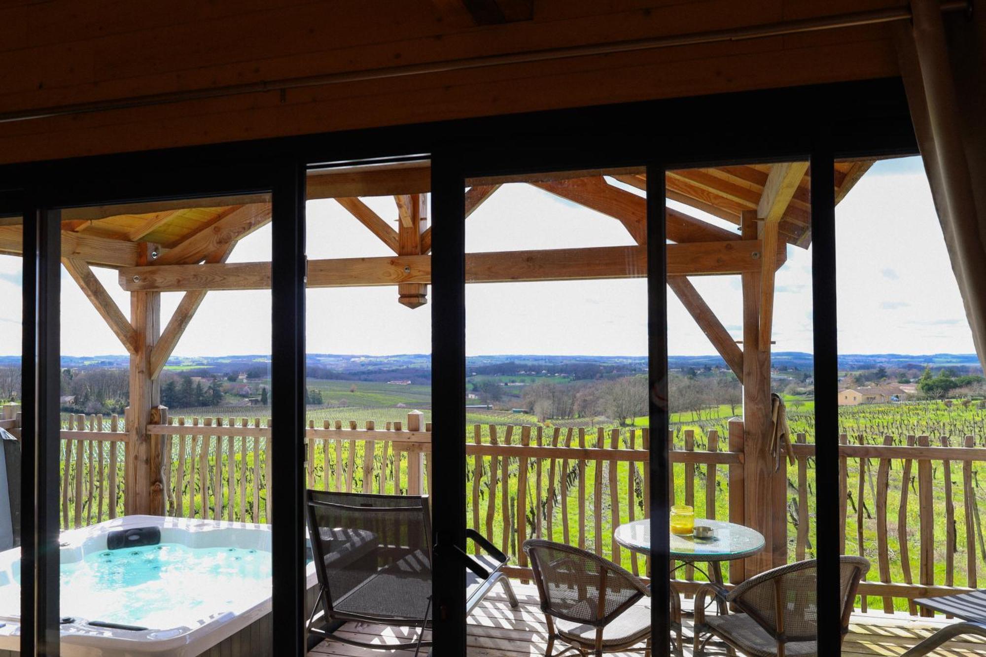 Le Domaine De La Tour Des Vents Bed and Breakfast Bergerac Eksteriør billede